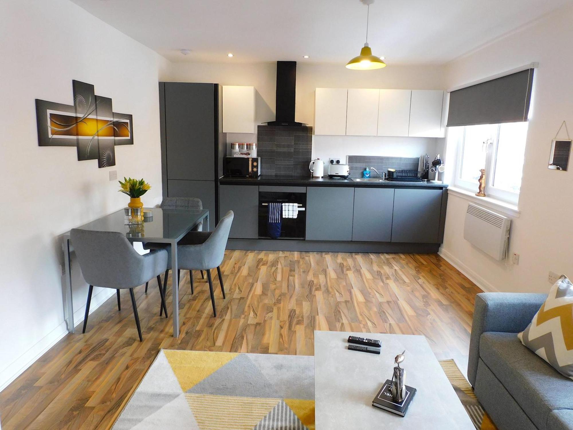 Newly Refurbished 1 Bed In Close To Station And Local Amenities Apartment Hamilton